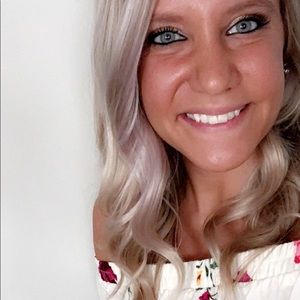 Meet your Posher, Casey